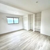 画像10060：町田市｜マンション玄関にエコカラット施工｜モデルルームを参考に現物サンプルから選定