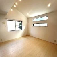 画像10217：町田市｜賃貸していた戸建てを自宅へ。海外からの遠隔打ち合わせでクロスを全面張替え