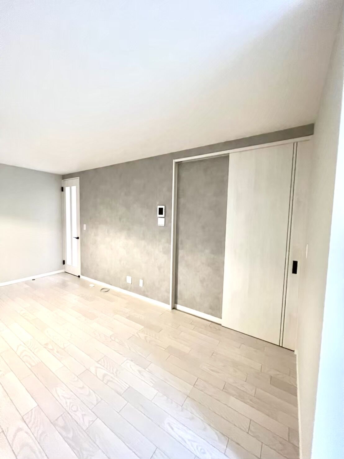 町田市｜マンション玄関にエコカラット施工｜モデルルームを参考に現物サンプルから選定